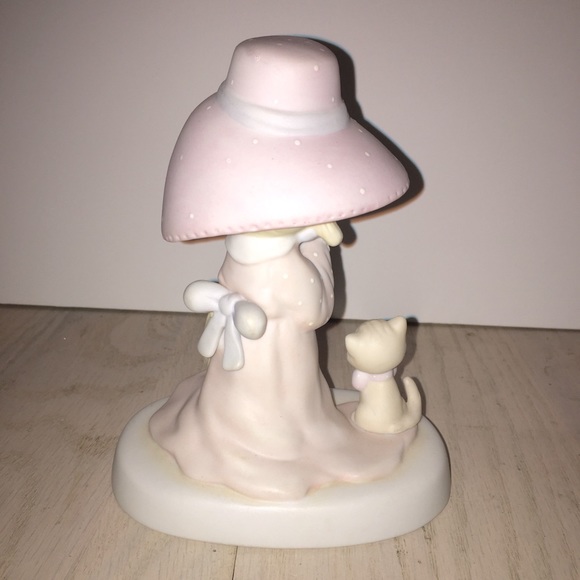 🌟Precious Moment “To A Very Special Mom” Figurine - Picture 4 of 5